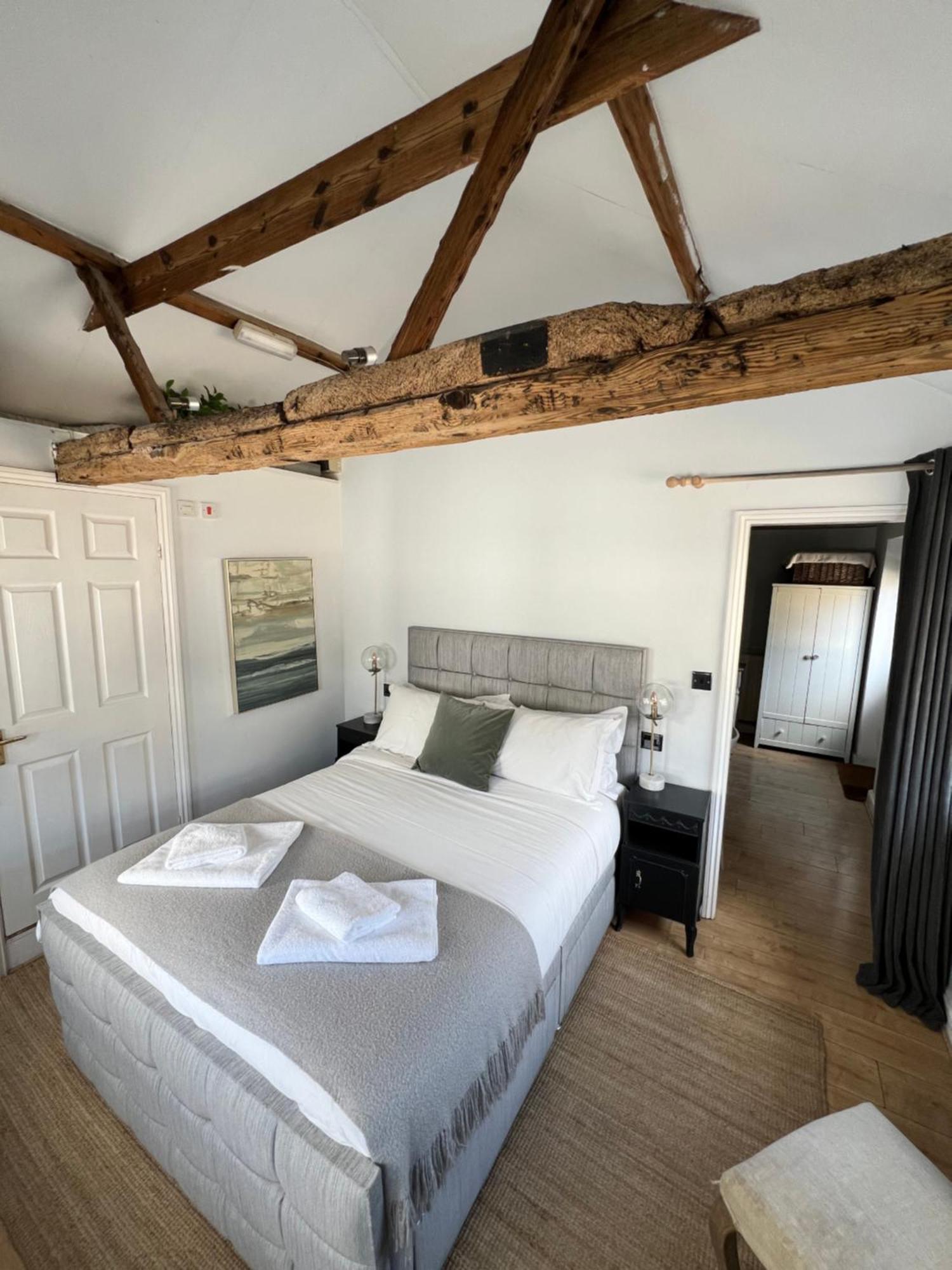 Pear & Olive Cottage Hildersham Exterior foto